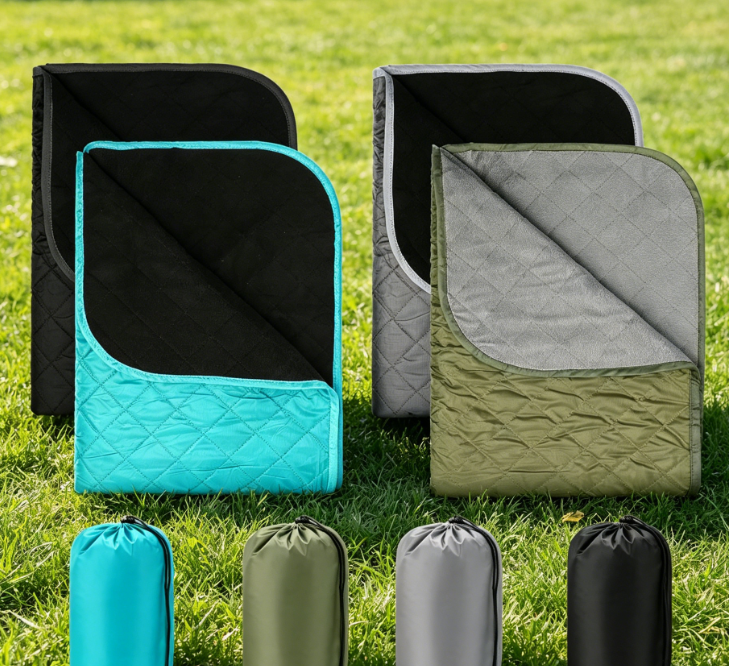 Extra-Thick Warm Stadium Blanket - Image 2